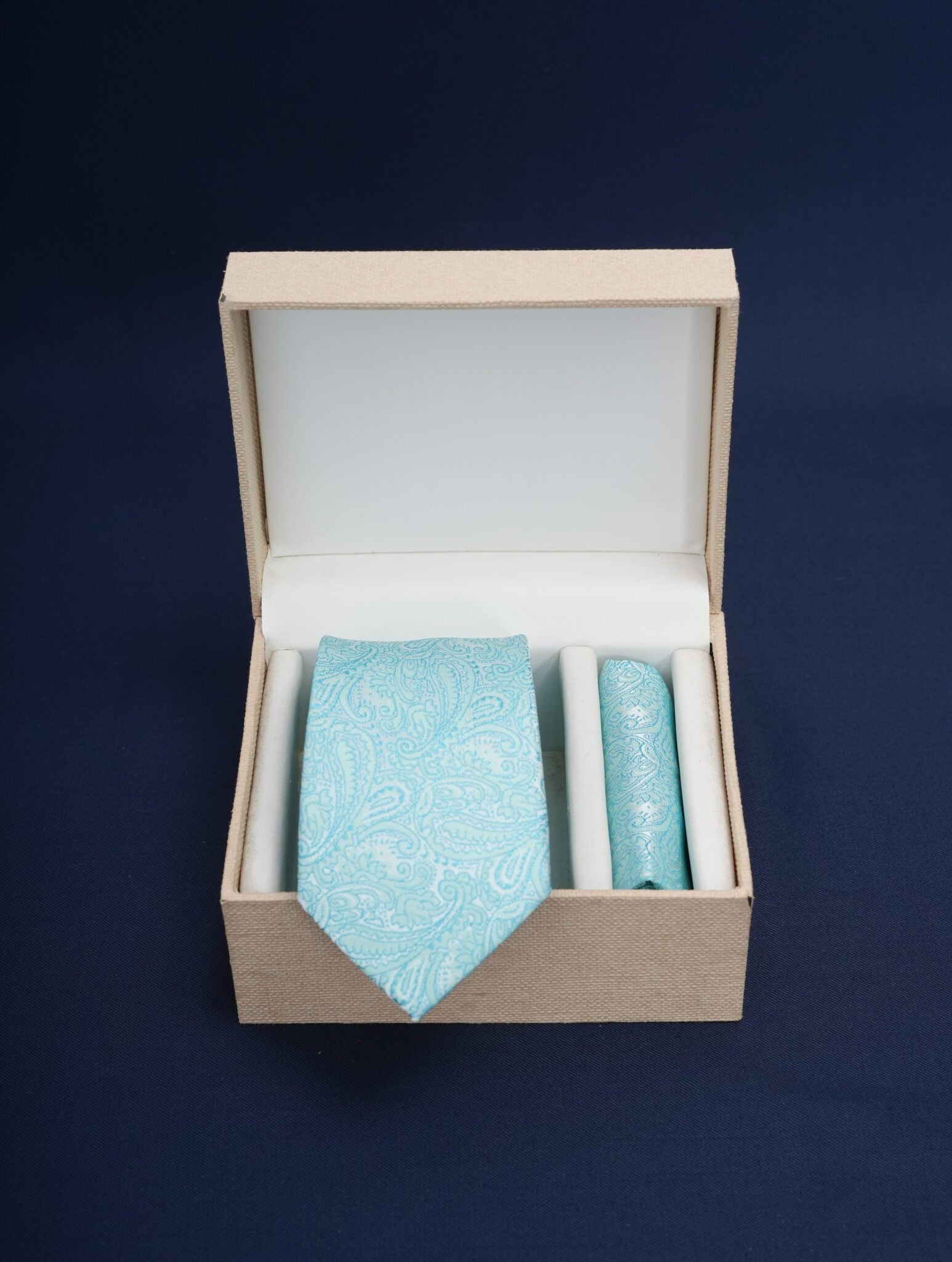 Sky Blue Paisley Set