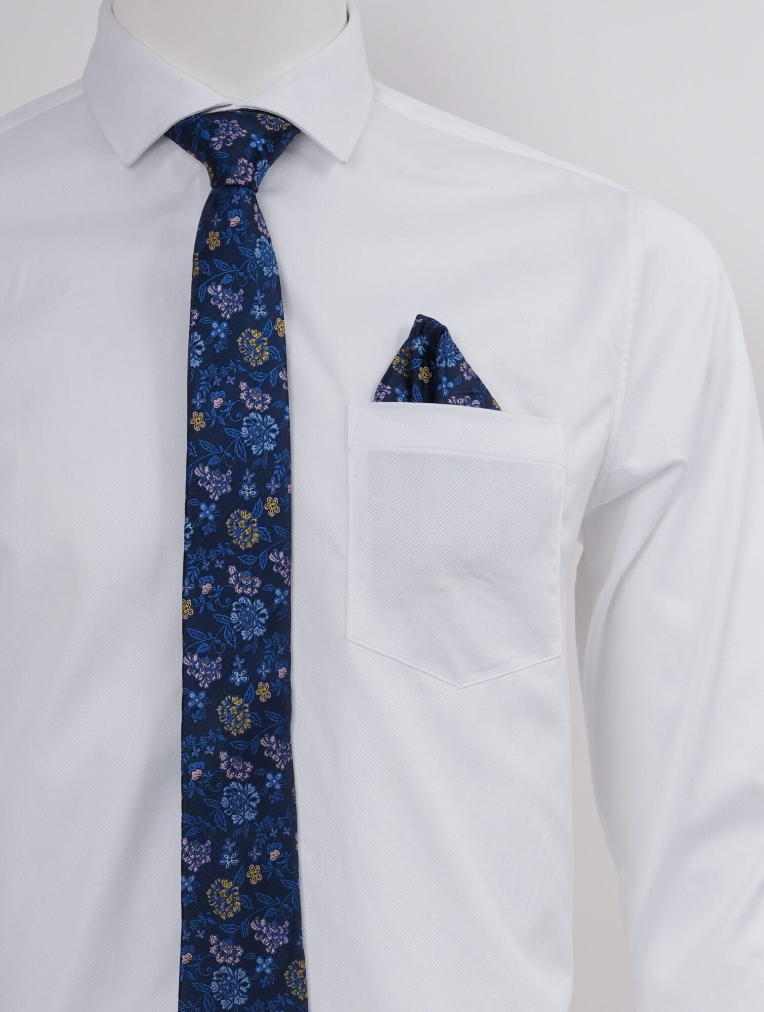 Nevy Blue Ditsy Set